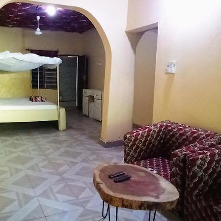Baba Lao Hotel Malindi Exterior photo