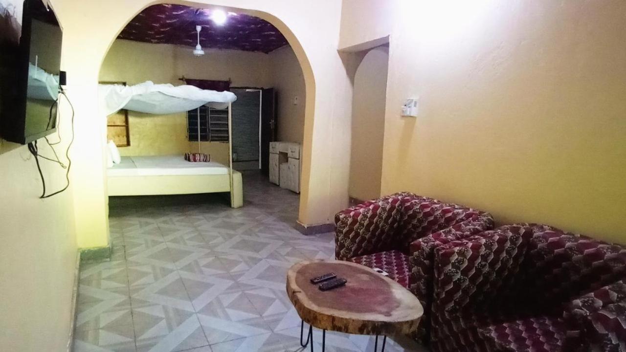 Baba Lao Hotel Malindi Exterior photo